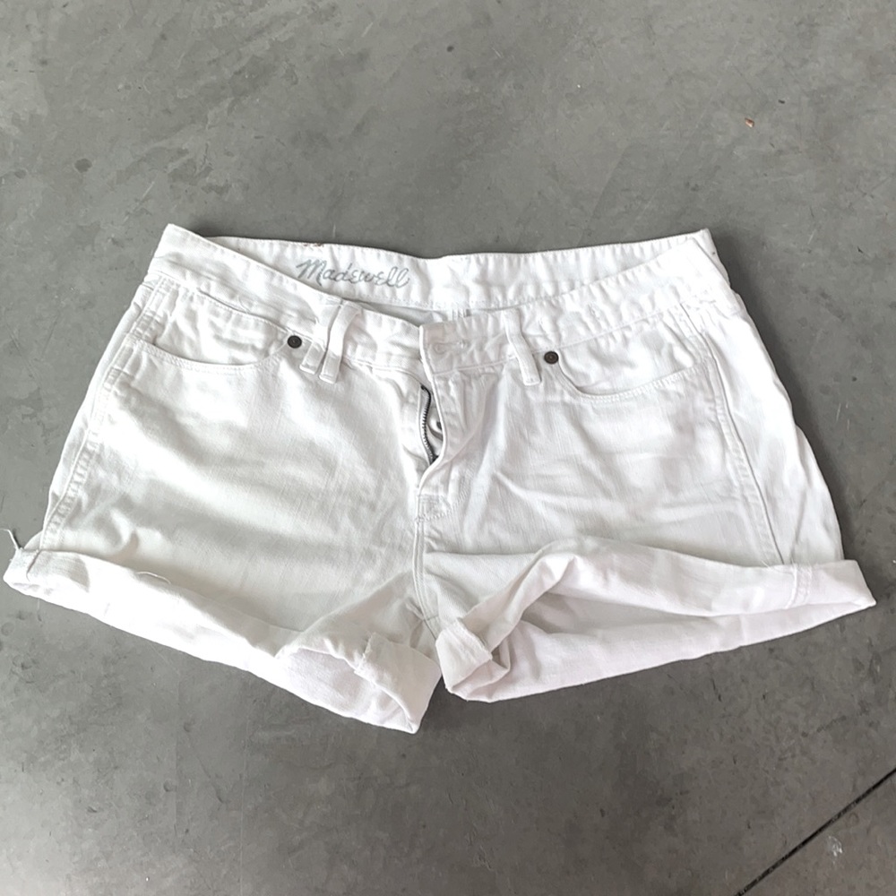 Madewell white cutoff jean/denim shorts size 29 ☀️